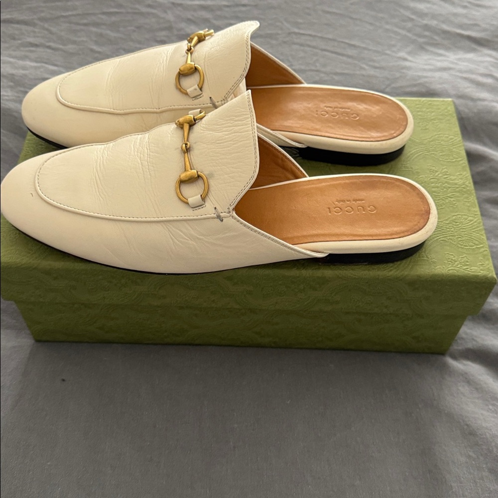 Gucci Womens Princetown Cream Leather
Gold Horsebit Mules Slippers. Made in 🇮🇹 - Picture 2 of 11